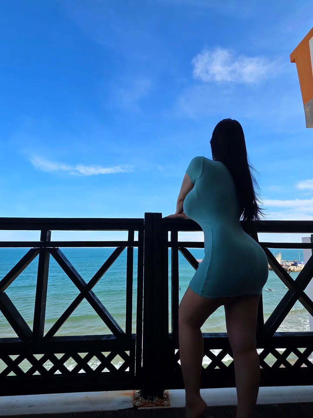 Photo by 에블린 on August 15, 2025. May be an image of 1 person, sundress and text.