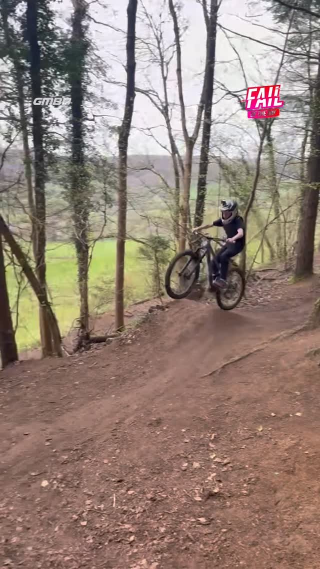 globalmountainbikenetwork 게시물 이미지: FAIL Of The Day: Get your gnarly fails into...