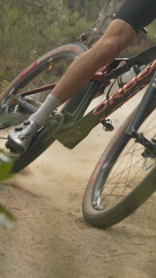 globalmountainbikenetwork 게시물 이미지: Bit of Spanish sun wouldn’t go amiss right now 🥲