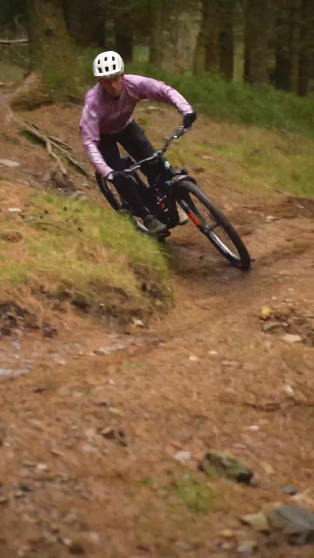 globalmountainbikenetwork 게시물 이미지: These turns were so much fun! 👌⁠
.⁠
#gmbn #mtb...