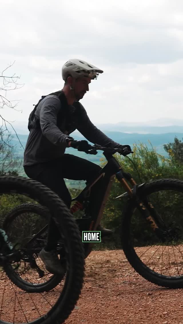 globalmountainbikenetwork 게시물 이미지: It's all downhill fun from here! 🤘⁠
.⁠
📺 Full...