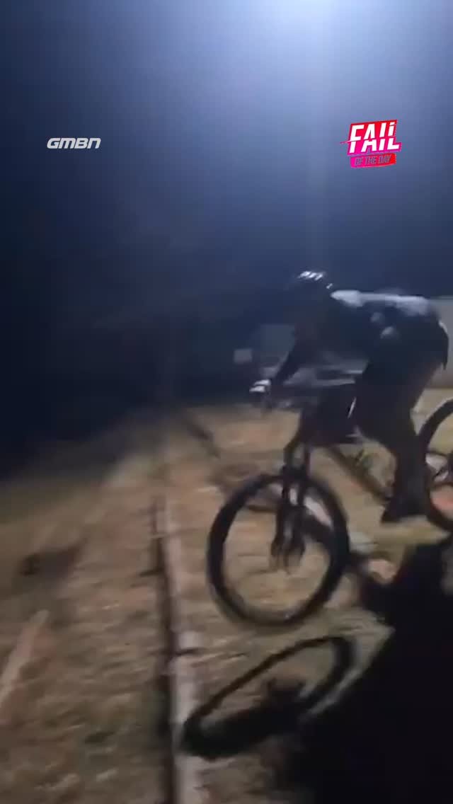 globalmountainbikenetwork 게시물 이미지: FAIL Of The Day: Get your gnarly fails into...