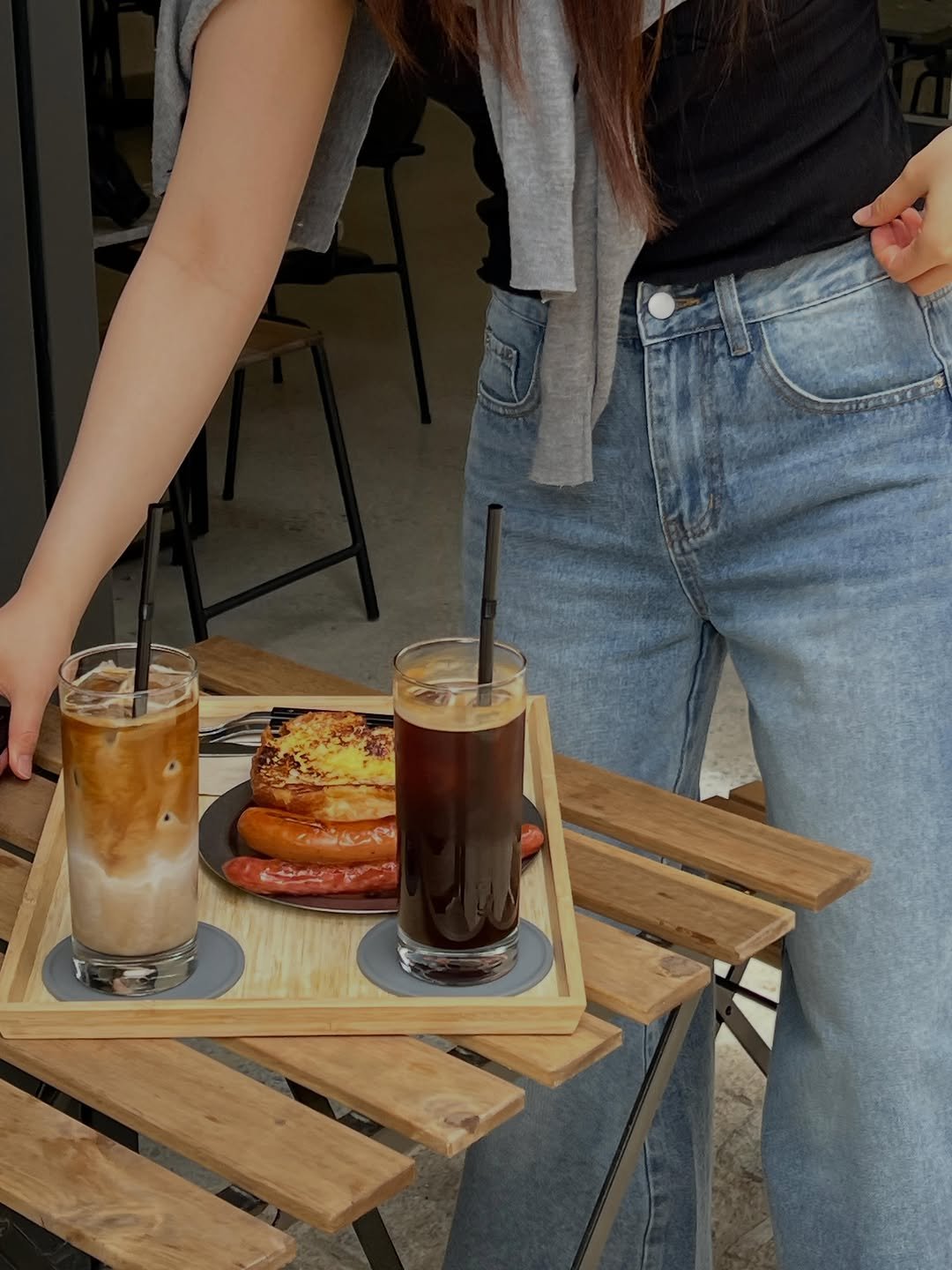 glowith_an 게시물 이미지: 🍞🌭…번갈아가며 먹으면 극락 가능…💕