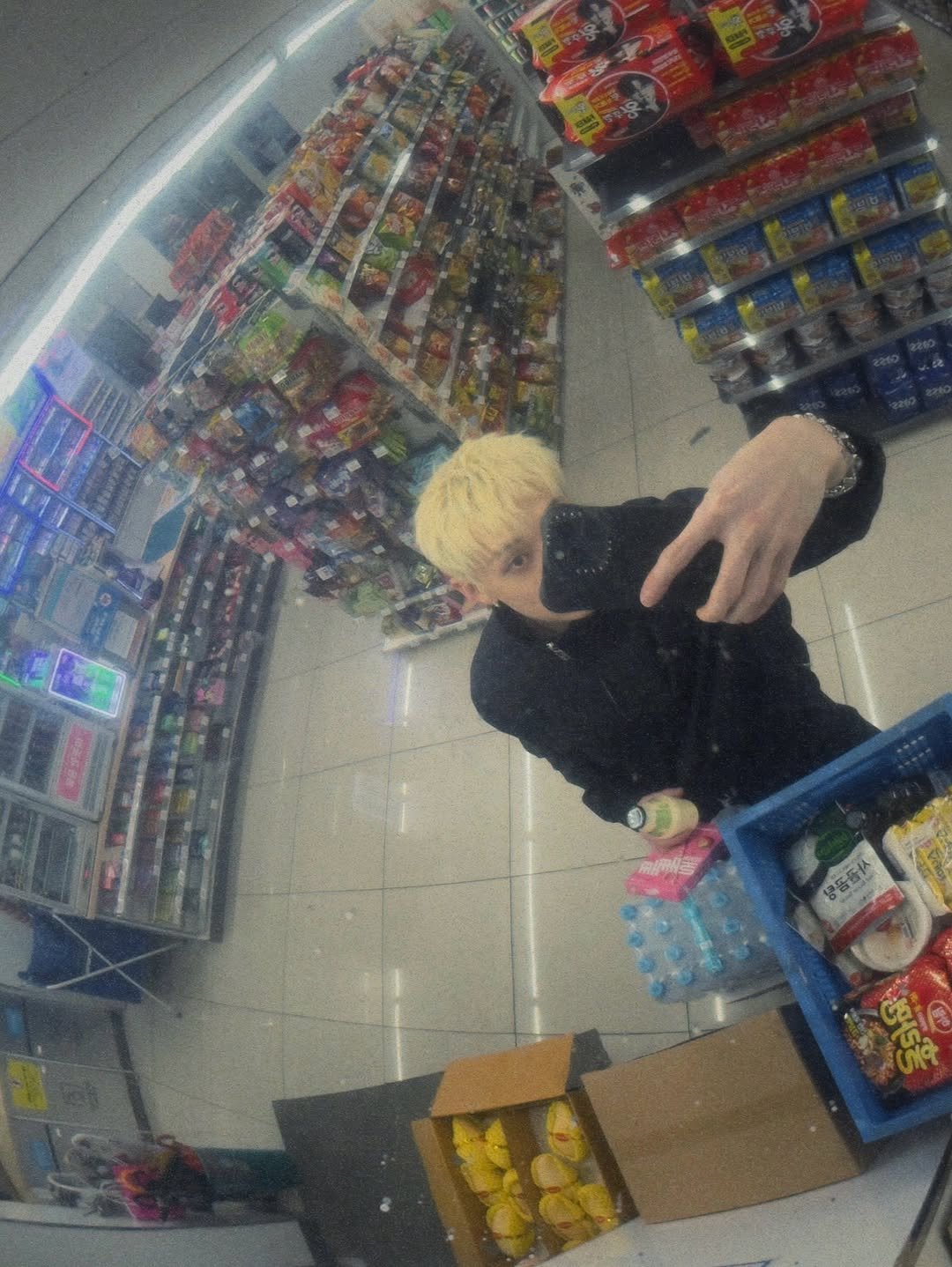 gnabnahc 게시물 이미지: 🏪
#STAY