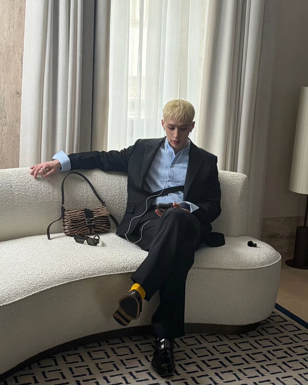 gnabnahc 게시물 이미지: 💭 #FendiFW26 @Fendi 
#STAY
