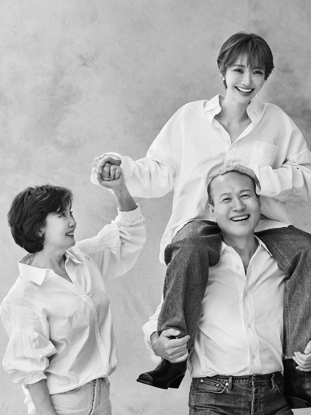 gojoonhee 게시물 이미지: 가족이 있었기 때문에 할 수 있었습니다. 감사합니다. 늘 사랑합니다. ❤️🫣❤️ 고쪽이 ❤️