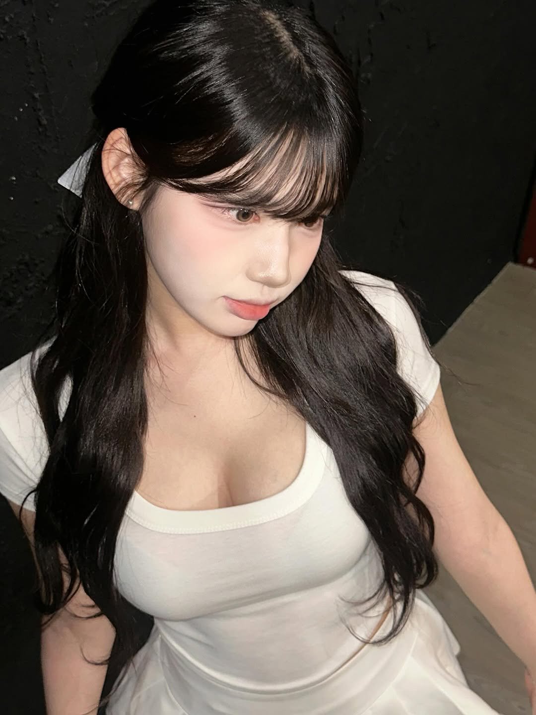 Photo by 고라니율 on September 03, 2025. May be an image of 1 person, hair and text.