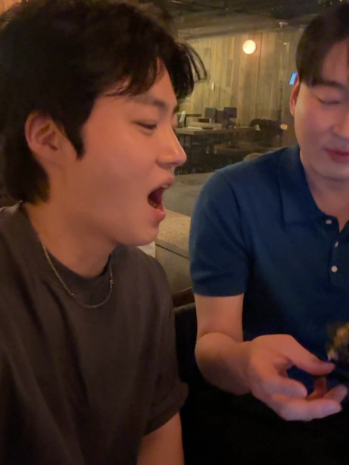 golden_sang_ 게시물 이미지: 알코올 냄새 씨게 나는 한남동 투어

1. 한남물터
서울 용산구 한남동...
