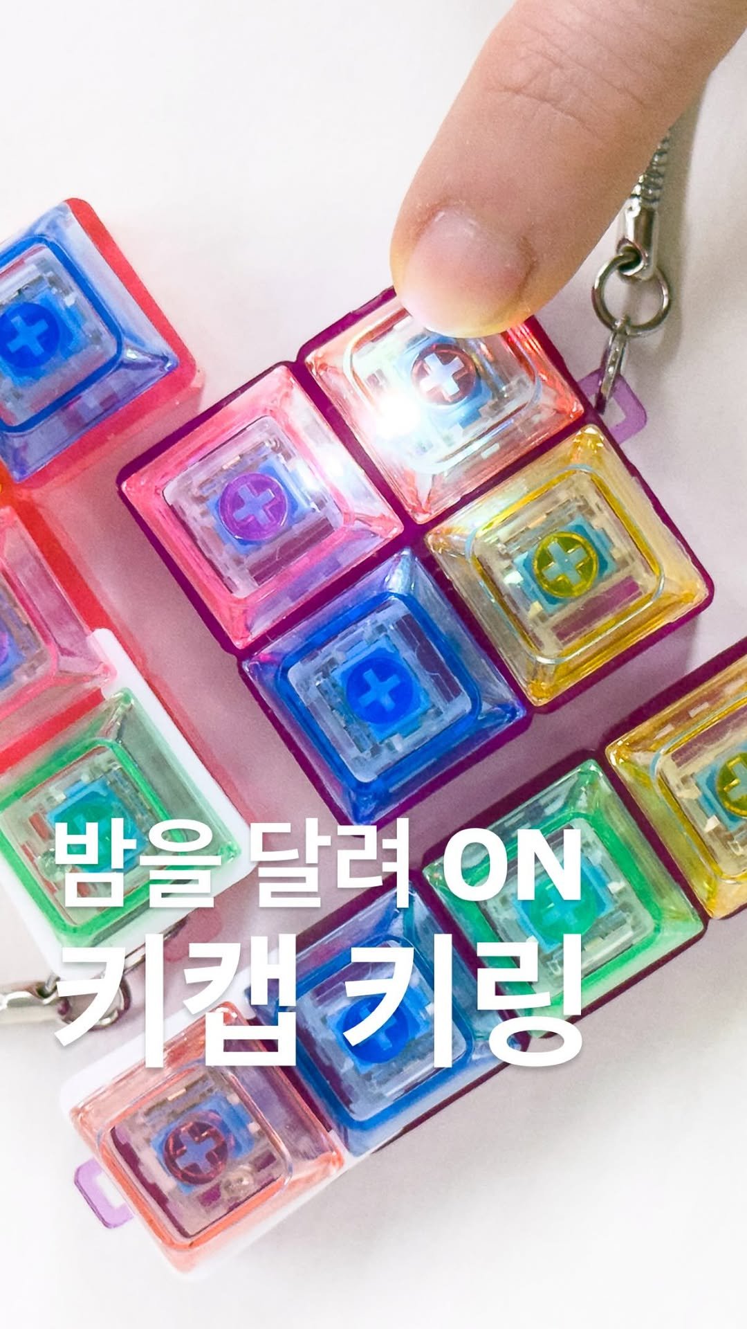 goldenbough_books 게시물 이미지: #사은품

📚 교보문고 · 예스24 · 알라딘에서
연여름의 신작 SF 단편집 『밤을...