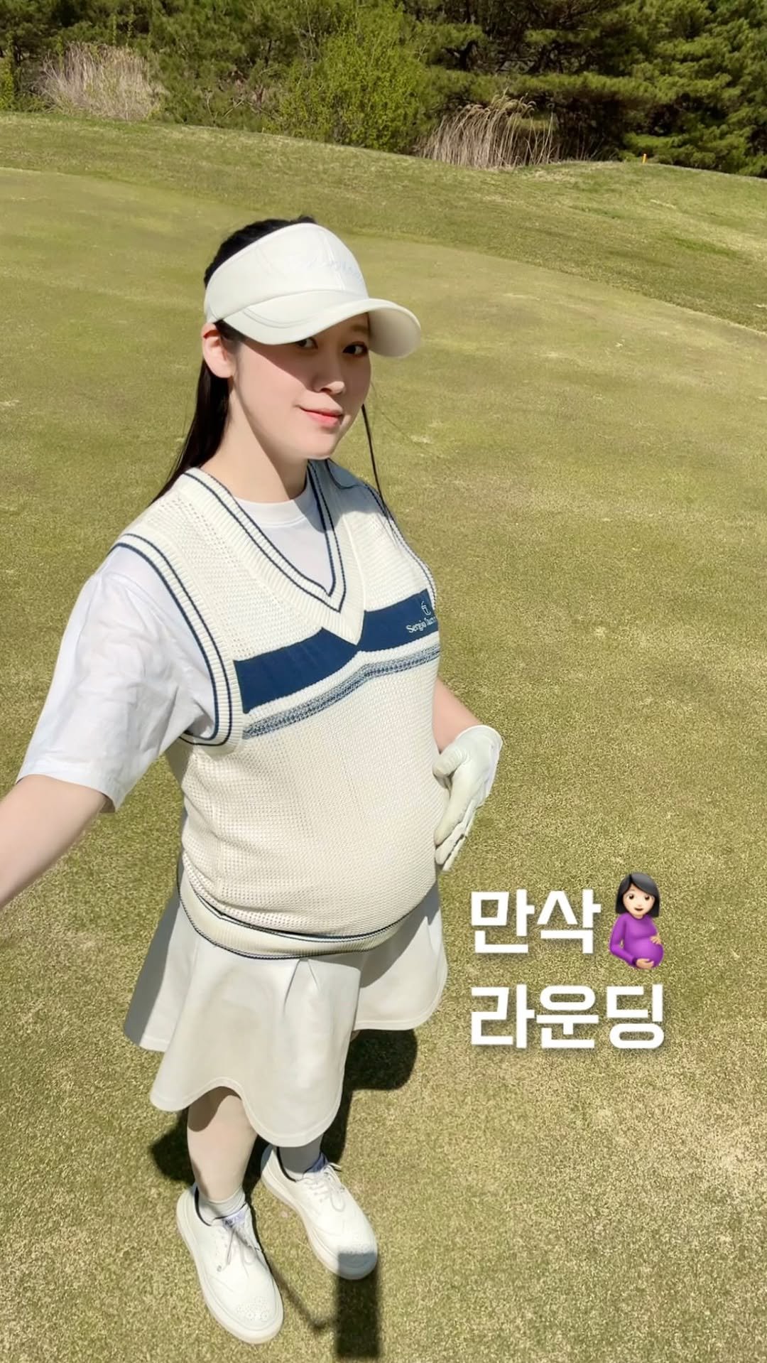 golf_bbu 게시물 이미지: 만삭 라운딩 브이로그🤰🏻⛳️
15kg 찐 만삭 임산부도 라운딩 할 수...