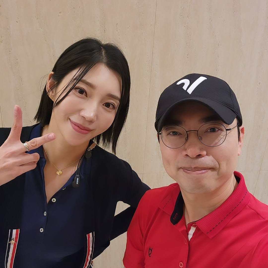 Photo shared by 골퍼 아프로 on April 25, 2026 tagging @kim.k.h.pro. May be a selfie of one or more people, hair, top and text.