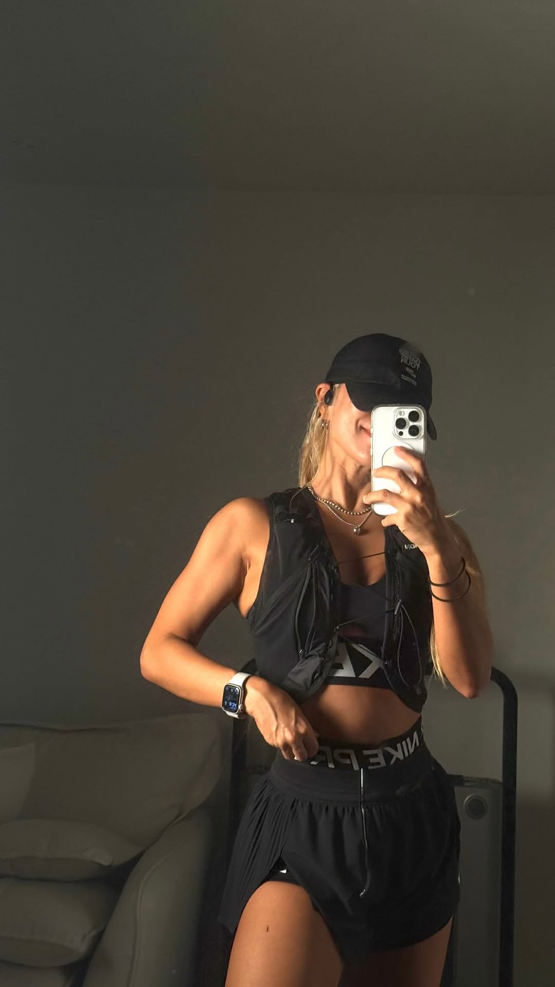gon_workout_ 게시물 이미지: 그건 바로 나 
아 러닝만하면 왜 화장실가고싶어? 
1키로마다 화장실있는 코스 젤...