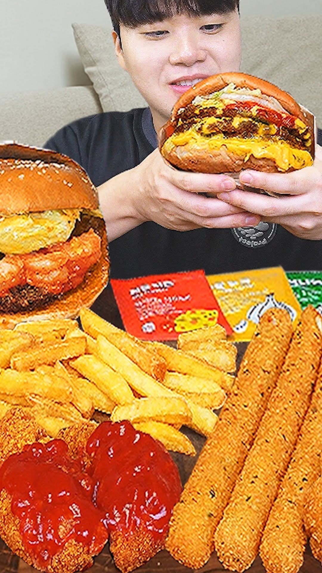 gongsam_table 게시물 이미지: Youtube➡GONGSAM TABLE 이공삼
.
Burgerking's...