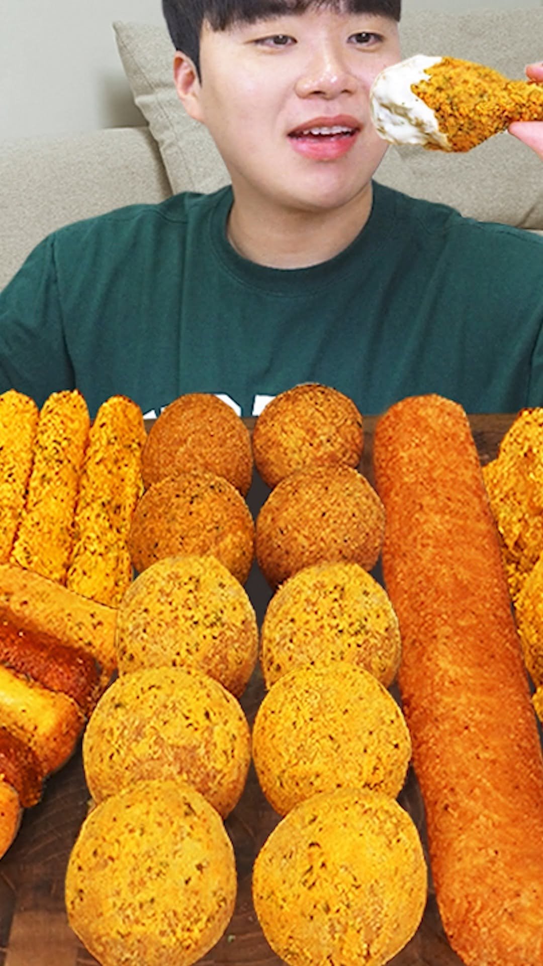 gongsam_table 게시물 이미지: Youtube➡GONGSAM TABLE 이공삼
.
Bburinkle Chicken...