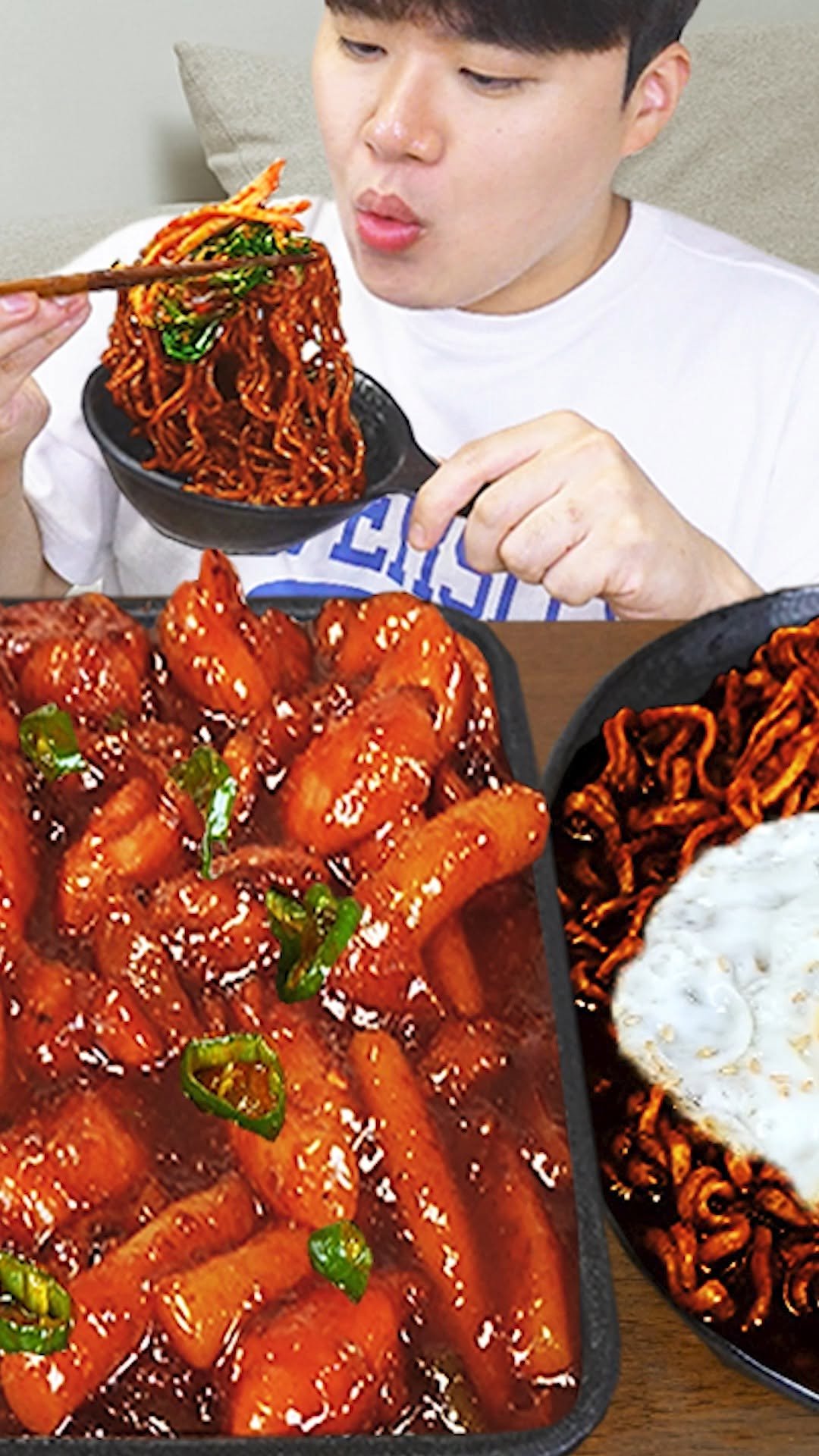 gongsam_table 게시물 이미지: Youtube➡GONGSAM TABLE 이공삼
.
Jjapagetti & Spicy...