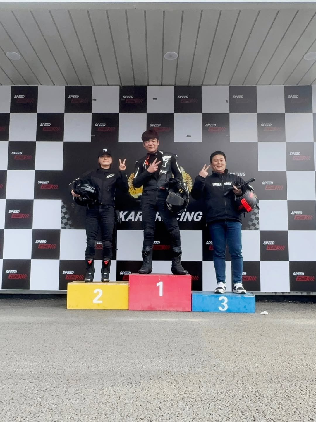gonster85 게시물 이미지: 춘천 스피드존카트🏎
한바리 고? 완료🫡
#스피드존카트#춘천#라이더