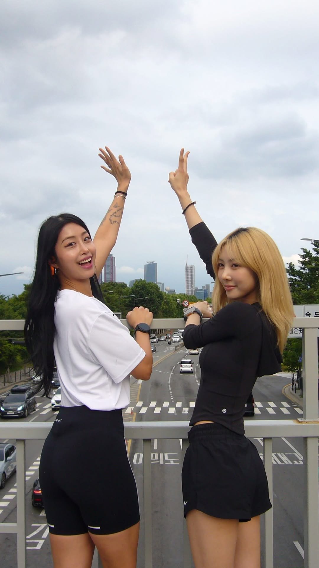 got_sunnyday 게시물 이미지: 하나 정돈 남길 수 있잖아…

#meme #fyp
