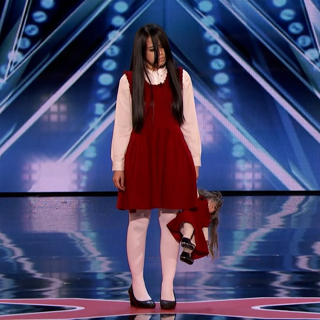 Photo by Got Talent Global on October 31, 2025. May be an image of one or more people, makeup, costume, dress and text.