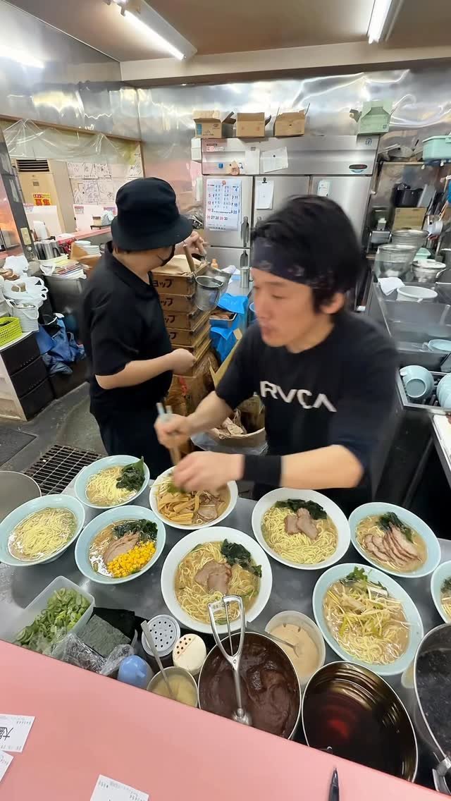 gourmet_lab_jp 게시물 이미지: 岩のりたっぷり朝ラーが楽しめる藤沢の人気ラーショ🍜

【ラーメンショップ石川店】
🔗https...