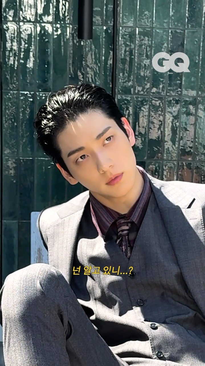 gq_korea 게시물 이미지: #𝙂𝙌𝘽𝙀𝙃𝙄𝙉𝘿 𝘿𝙤𝙡𝙘𝙚&𝙂𝙖𝙗𝙗𝙖𝙣𝙖 𝙒𝙄𝙏𝙃 𝙏𝙓𝙏 𝙎𝙊𝙊𝘽𝙄𝙉
수빈과 함께...