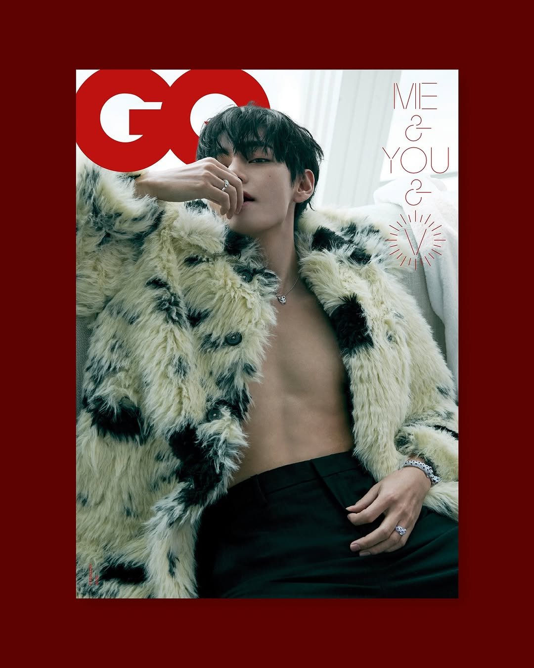 Photo shared by GQ KOREA on January 08, 2026 tagging @cartier, and @thv. May be an image of ‎one or more people, makeup, duffle coat, goosedown coat, overcoat, magazine, fur, poster and ‎text that says '‎GO C ME ّر C YOU &‎'‎‎.