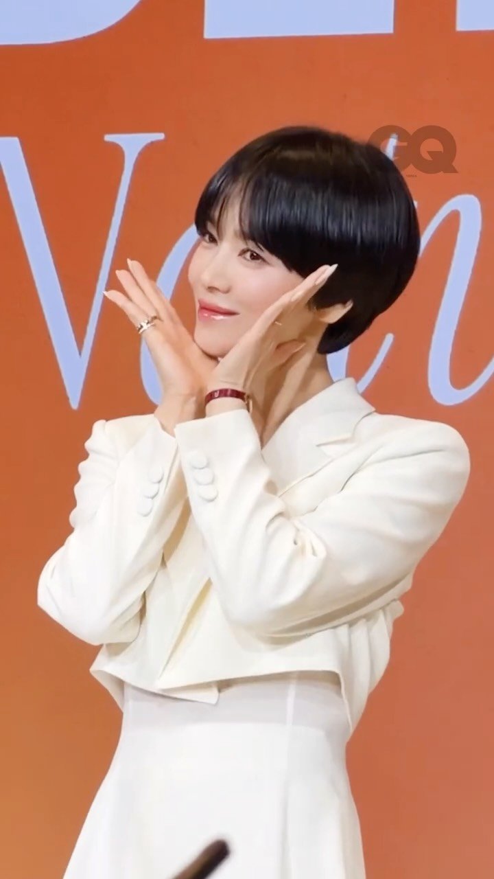 gq_korea 게시물 이미지: #광고 멀츠 에스테틱스가 히알루론산 필러 ‘벨로테로®’ 아시아퍼시픽 앰배서더로 배우...