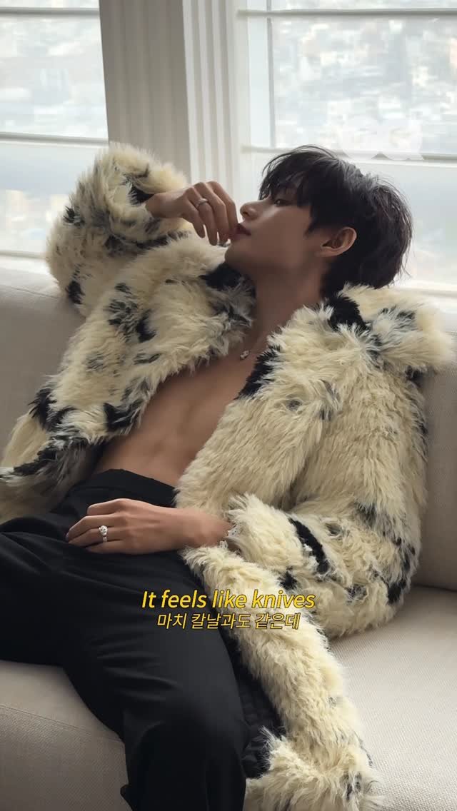 gq_korea 게시물 이미지: #협찬 𝙂𝙌 𝘽𝙀𝙃𝙄𝙉𝘿 𝙒𝙄𝙏𝙃 𝙑
<지큐> 2월호 커버 촬영 현장에서의 뷔....