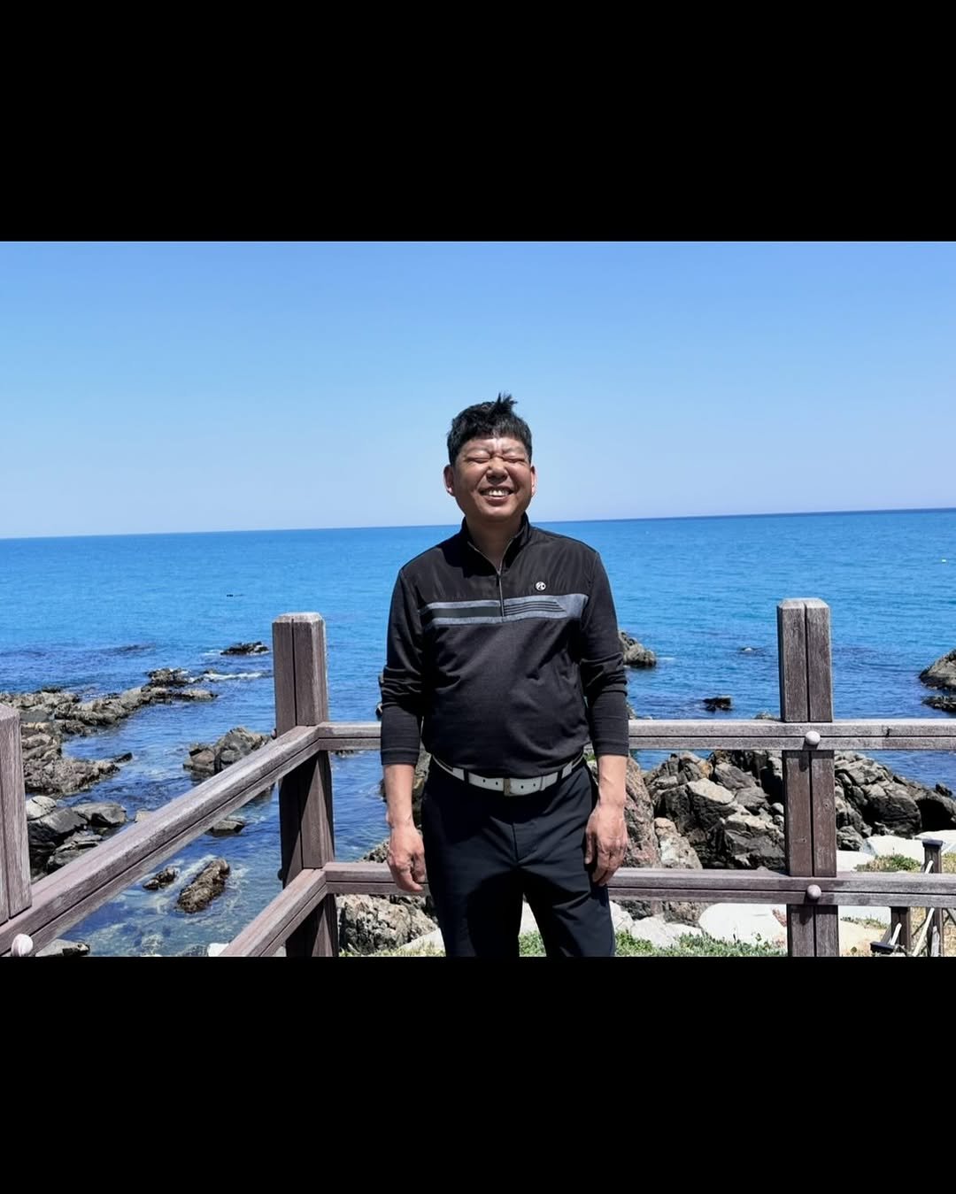 gr_fit2018 게시물 이미지: 나는 어릴 때부터 우리 아빠는
그냥 웃을 줄 모르는 사람인 줄 알았다.
늘 말도...