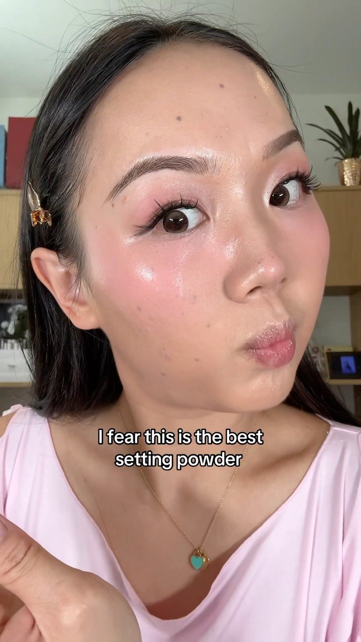 gracemay_official 게시물 이미지: Pores where??! 😳 comment “LINK” for the detail...