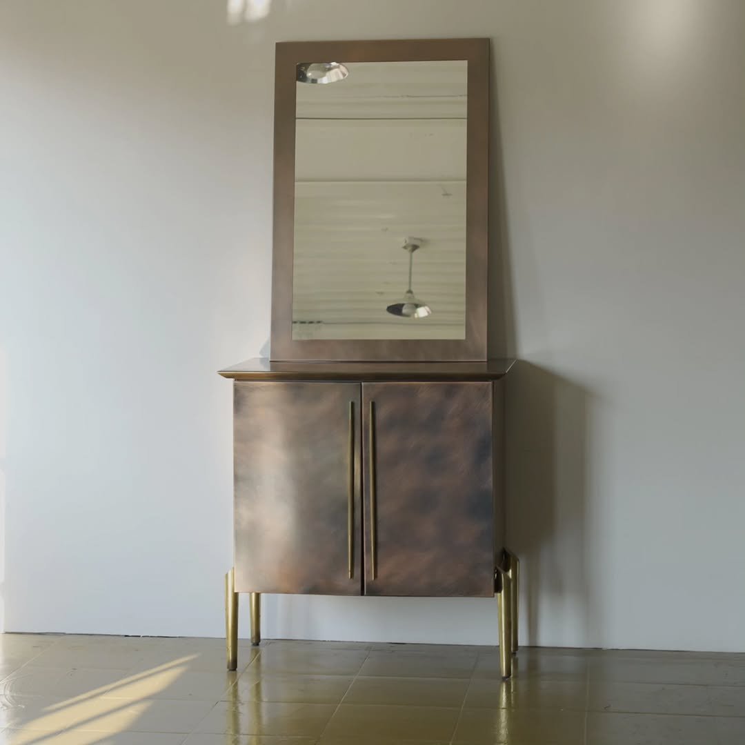 Photo by grainymove on December 15, 2025. May be an image of credenza, mirror, cabinet, display case, bureau, armoire and text.