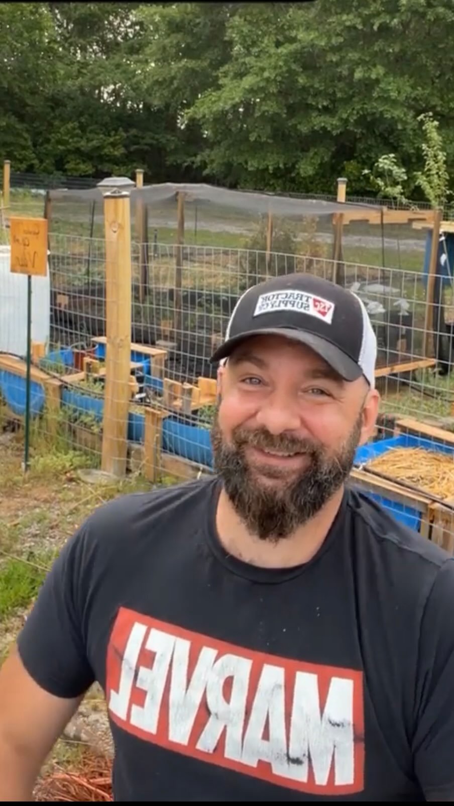 greenhorngrove 게시물 이미지: So you like uh… wanna move to a tiny town… in...