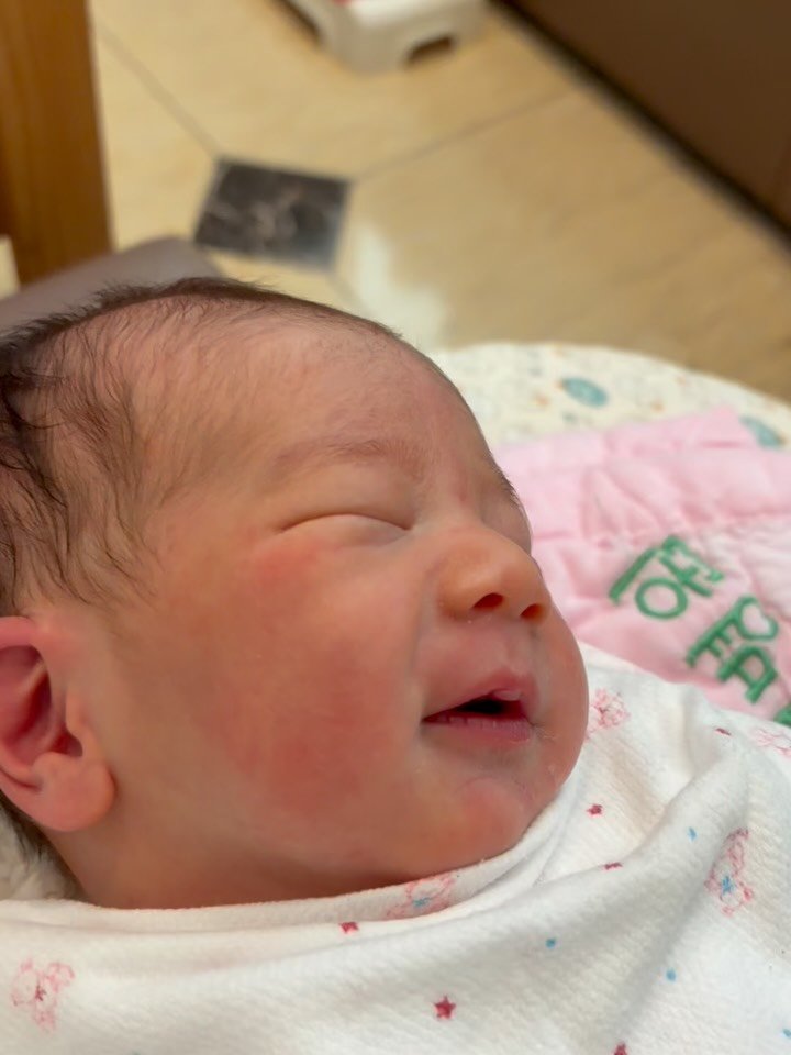 gs___park 게시물 이미지: 잠만자는 상추💚
저흰 명절새해 시작부터 아쉬운 작별로 시작입니다
내가 보고 싶어...