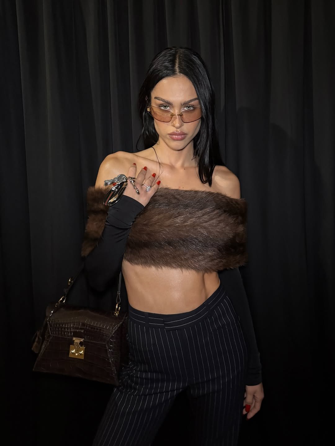 gucci 게시물 이미지: BACKSTAGE 

Up close with the GucciCore...
