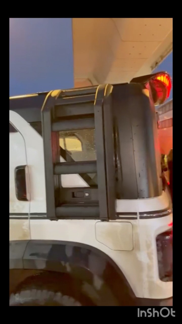 guddu.shams_automobiles 게시물 이미지: 🚘🚘Thar 
📲(GS) Guddu :9833229859...