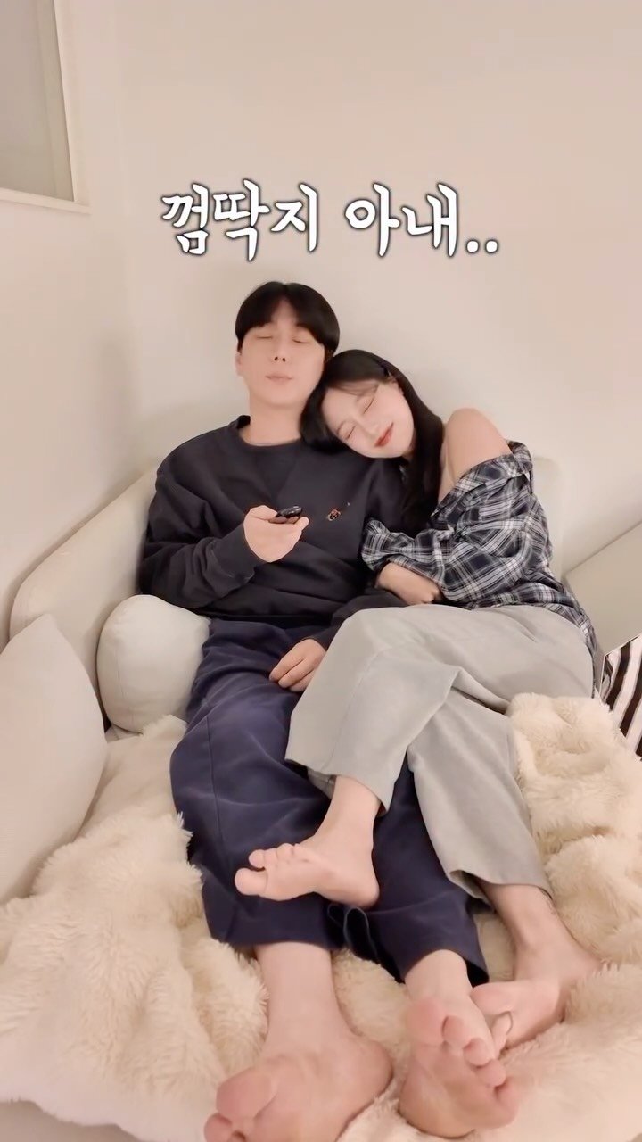 gueul_couple 게시물 이미지: 남편 껌딱지의 하루 #부부 #일상 #신혼