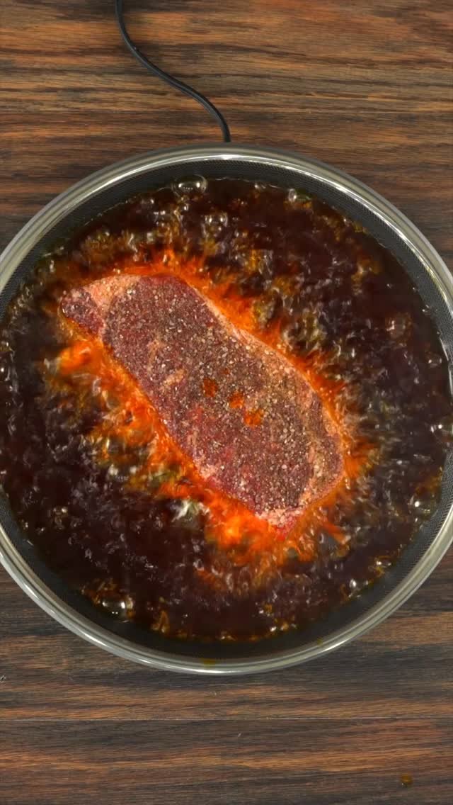 gugafoods 게시물 이미지: Chili Oil Steak! Eat or Pass!?