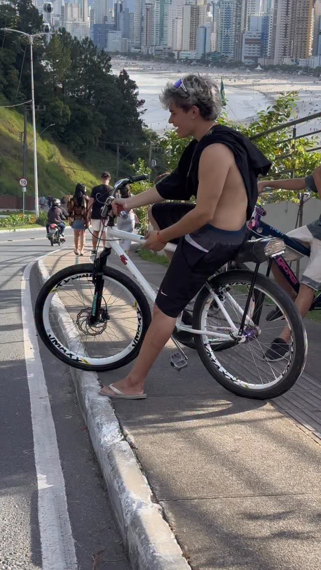 gustagrauu 게시물 이미지: Ele a vê 🥰