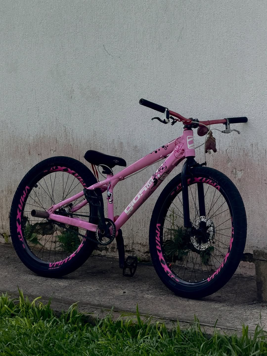 Photo by Gustavo Borges on April 03, 2026. May be an image of bicycle and text.