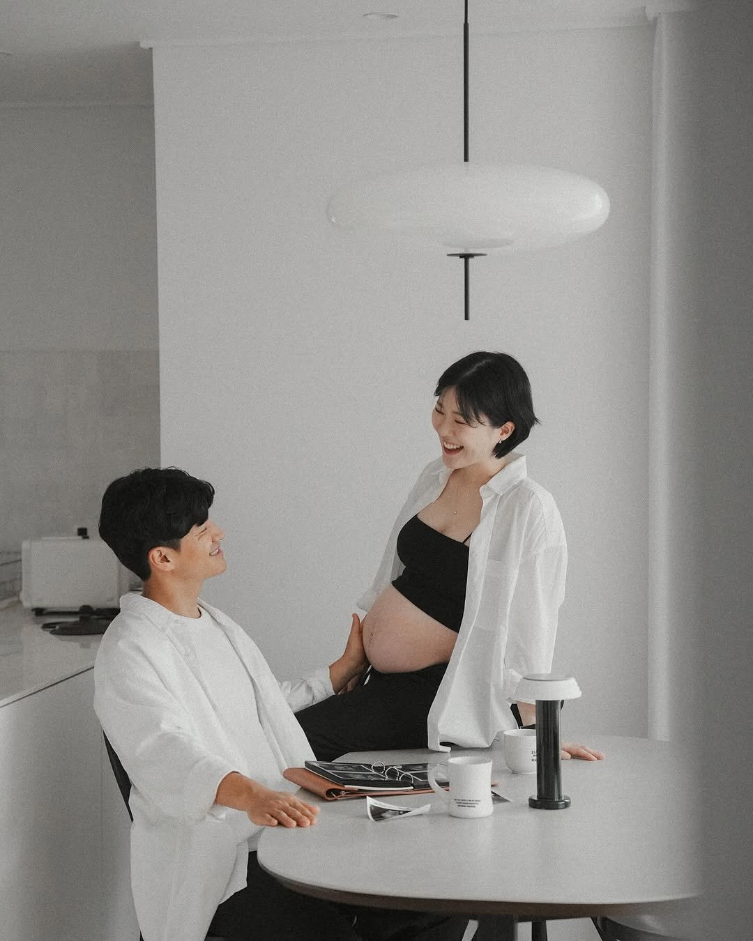 Photo shared by 패션마케터 가영 Kay Lee on February 22, 2025 tagging @eunheene_, and @seung__l.