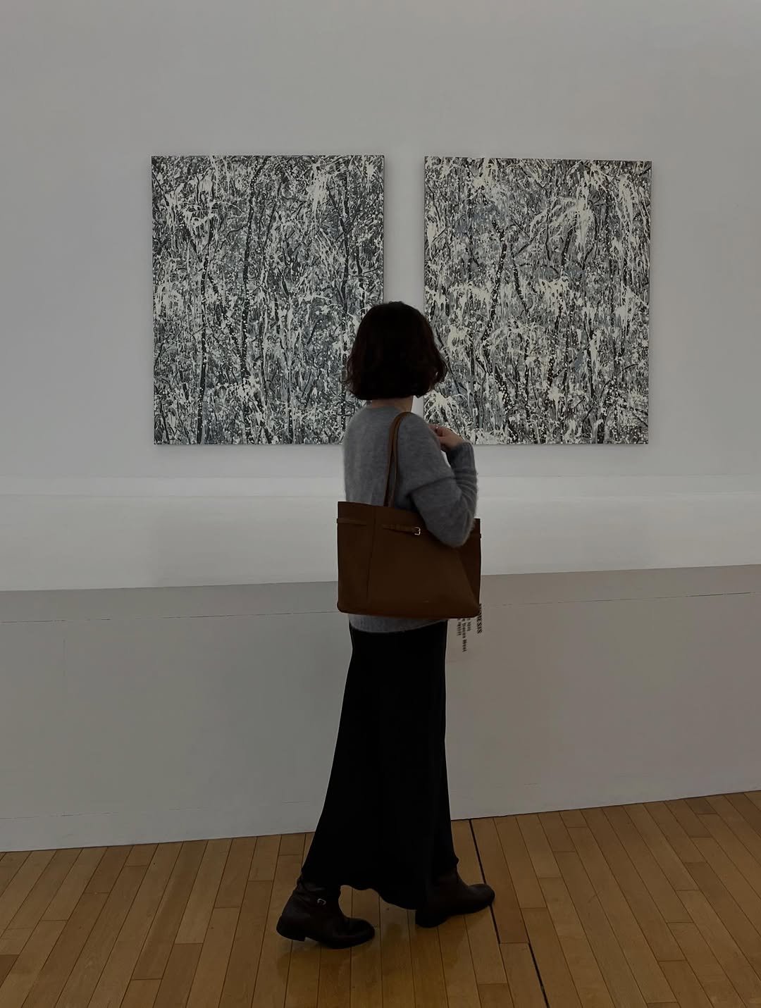 Photo shared by 패션마케터 가영 Kay Lee on January 03, 2026 tagging @leveje_official. May be a black-and-white image of text.