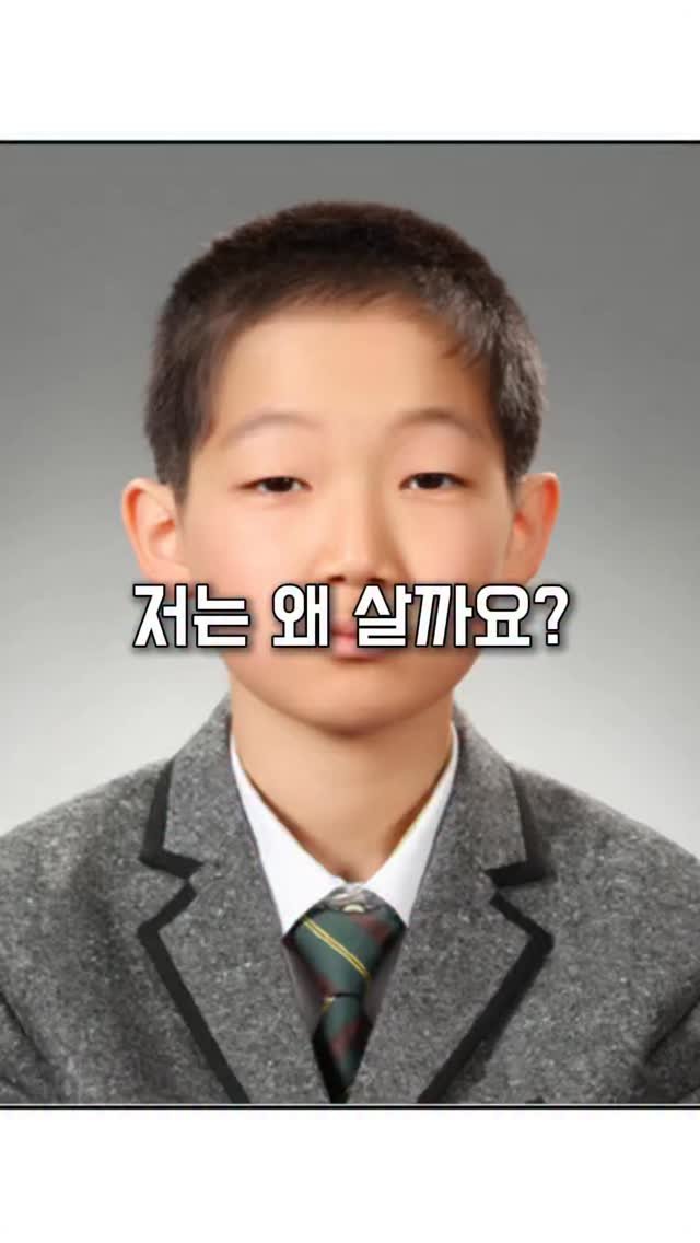 gyeong_goes 게시물 이미지: 취준생 브이로그 50일차 포트폴리오를 만든답시고 남의 작업물을 뒤적거리다가 문득...