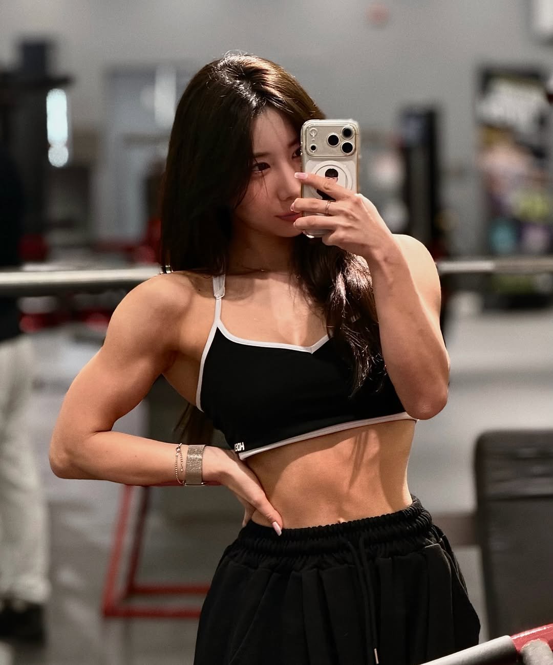 gym_haeun 게시물 이미지: 비가 엄청 오네요,, 
그 말은 머지않아 뜨거운 여름이 온다는 거겠죠 ?
그리고 그...