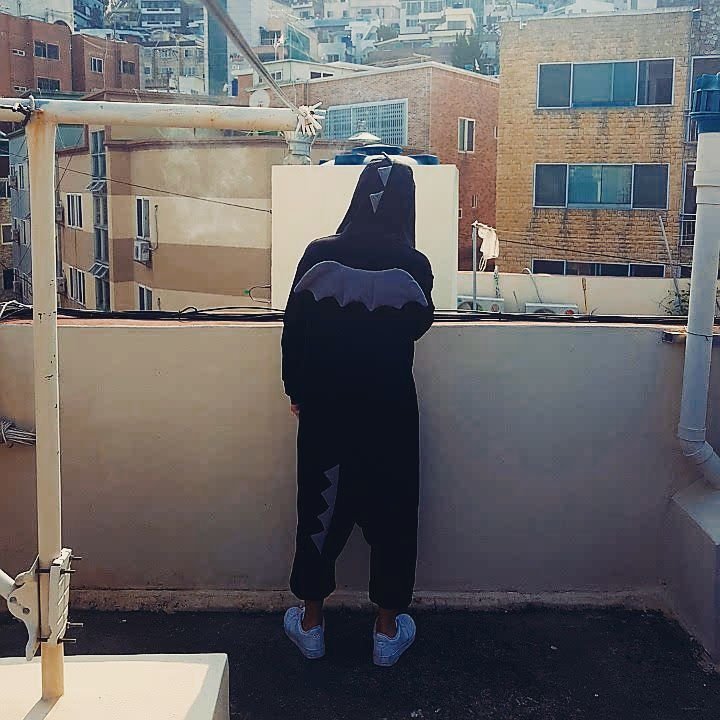 gyu.11 게시물 이미지: 심심해서  찍어봄..#180  #뒤태 #부산  #공룡옷