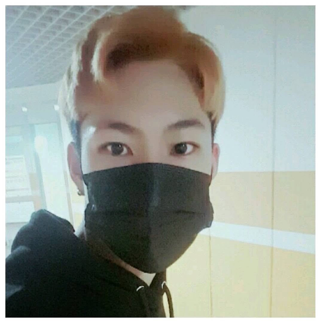 gyu.11 게시물 이미지: 다시탈색을햇댜 ㅎㅎ
#20살  #탈색2번 #마스크충 #맞팔💕