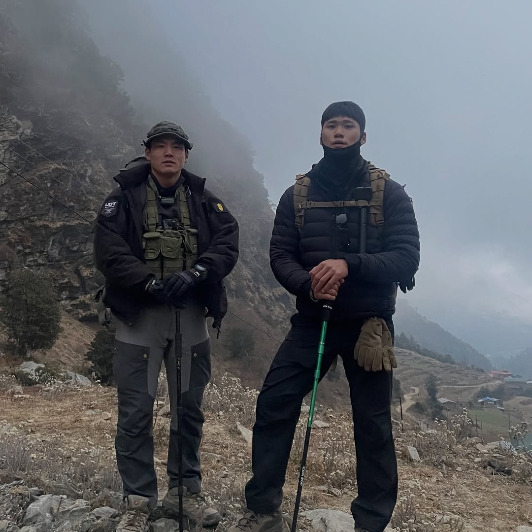 Photo shared by 이동규 on February 05, 2026 tagging @kkabullak____, and @ironearthkorea. May be an image of military uniform, fog, outdoors and text.