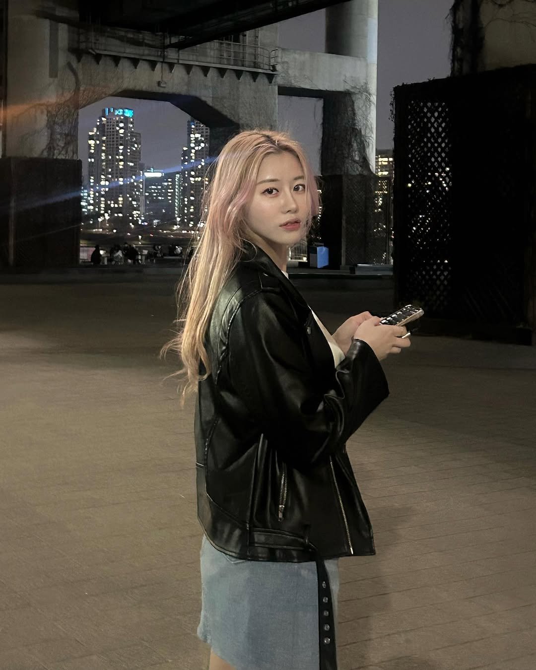 Photo by 흿 in 뚝섬한강공원.