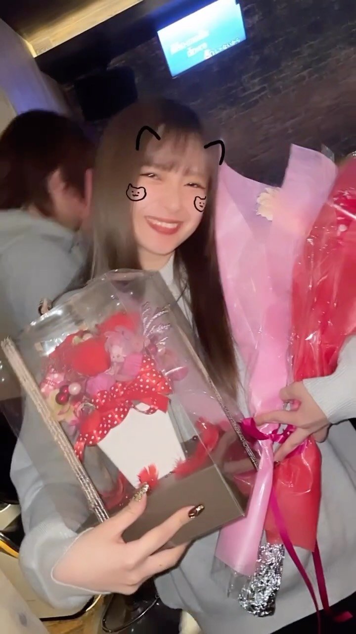 h_____1003 게시물 이미지: 大好きな人達にいっぱいお花もらった日🫶