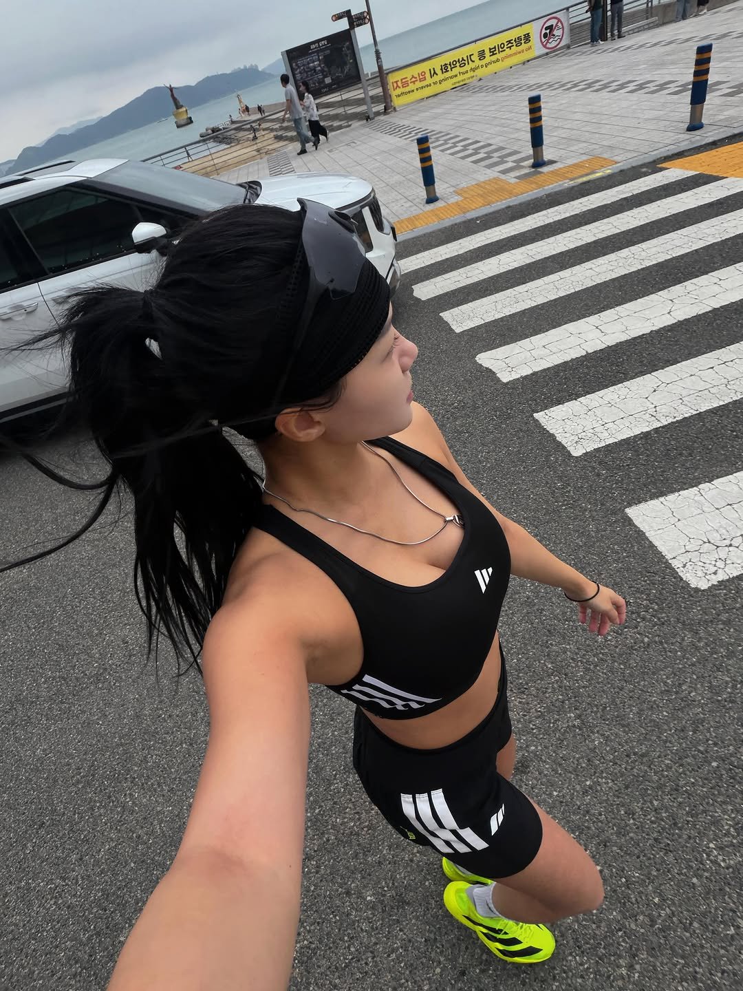 h__yeppy 게시물 이미지: 해운대 🏃🏽‍♀️💨 
이제 여름준비 시작하는...