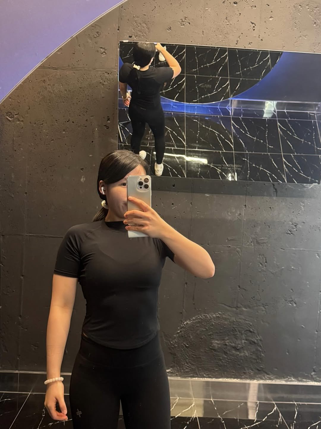 h_fit_daily 게시물 이미지: [h_fit_daily] workout today 🔥🙌
.
.
안녕하세요 🙇‍♀️...