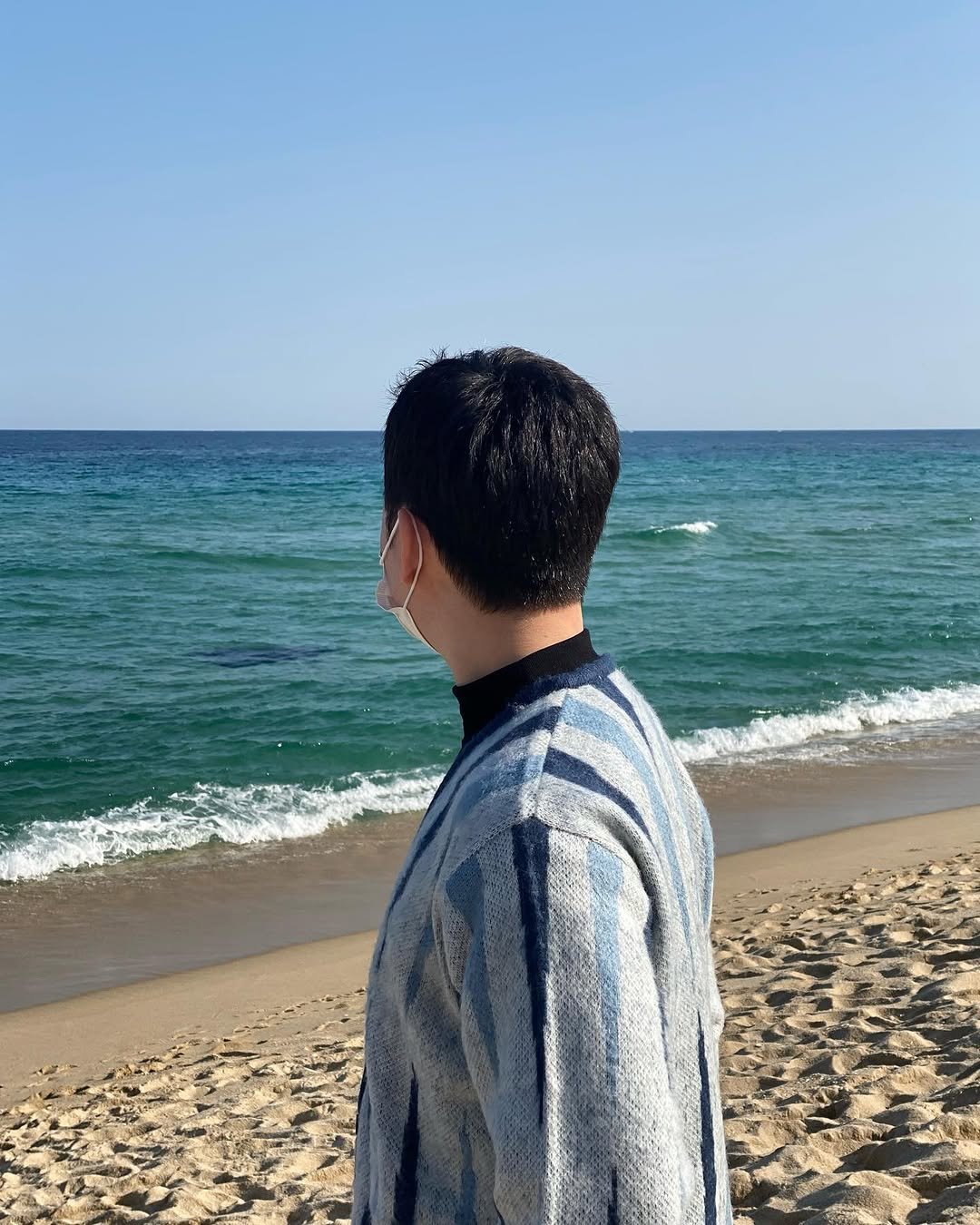 h_s_chans 게시물 이미지: .
겨울바다